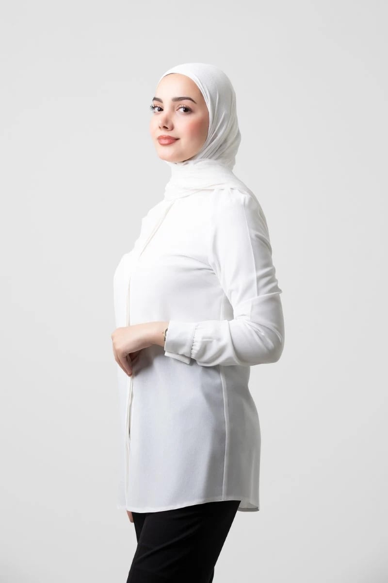 قميص كتان بأكمام طويلة