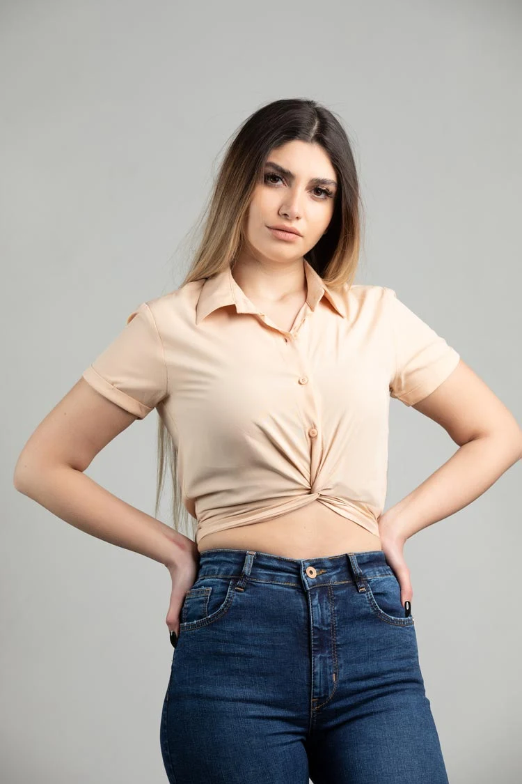 توب قصير بعقدة