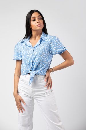 short sleeved shirt
