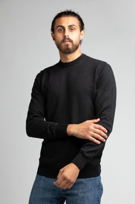 knitted rounded neck sweater