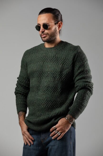 Knitted Sweater Round Neck