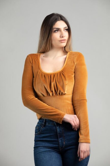 Ribbed long-sleeved t-shirt