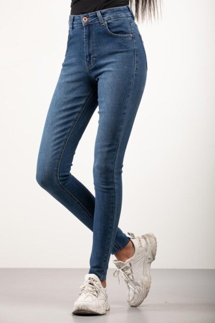 High-rise skinny jeans