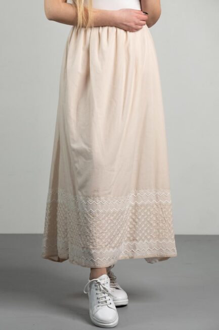 embroidered long skirt
