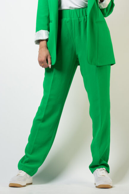 flowy rubbered pants