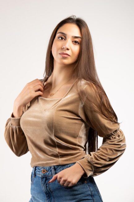 squared neck velvet top