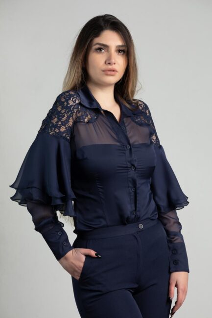 ruffeled sleeve shirt with lace
