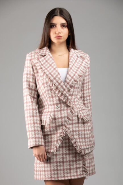 Buttons tweed blazer