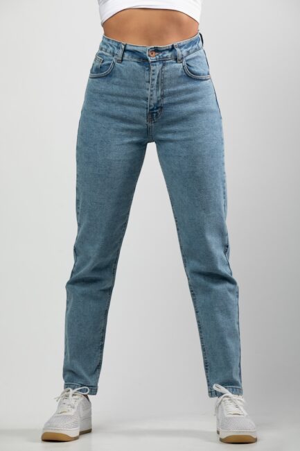 Straight Fit Jeans